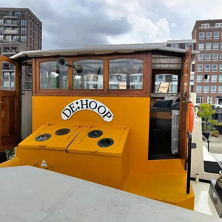 Charmante Kapiteinshut Op Historisch Schip De Hoop Amsterdam