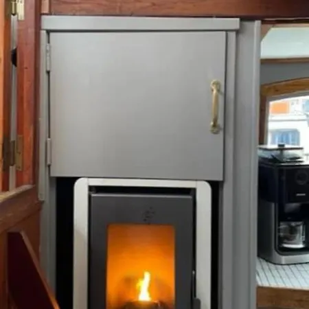 Charmante Kapiteinshut Op Historisch Schip De Hoop 4*